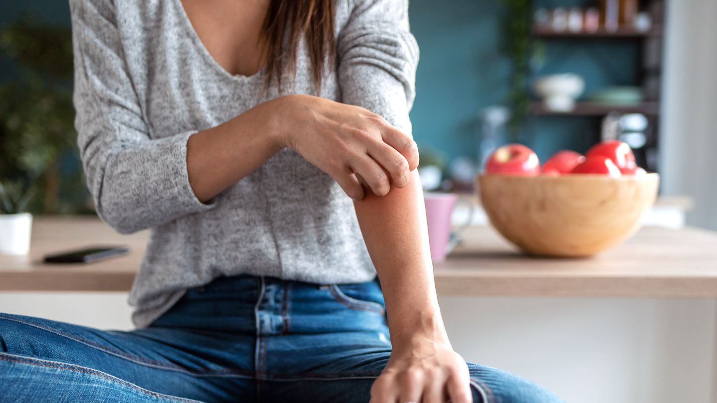 7 Signs You May Need to Change Your Psoriasis Treatment